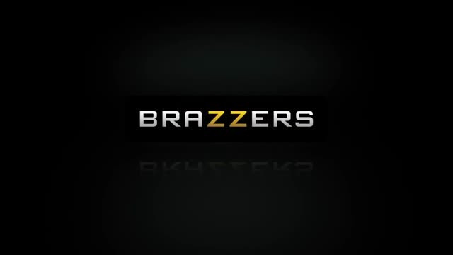 Brazzers - Mommy Got Boobs - Napping Naked scene starring Veronica Avluv and Danny D